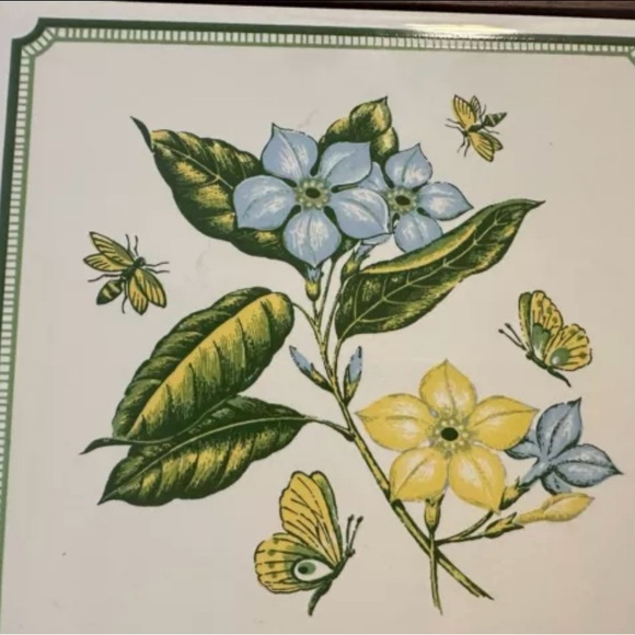 Vintage Georges Briard Walnut Cheese Tray MCM Blue Yellow Flowers - Picture 2 of 11